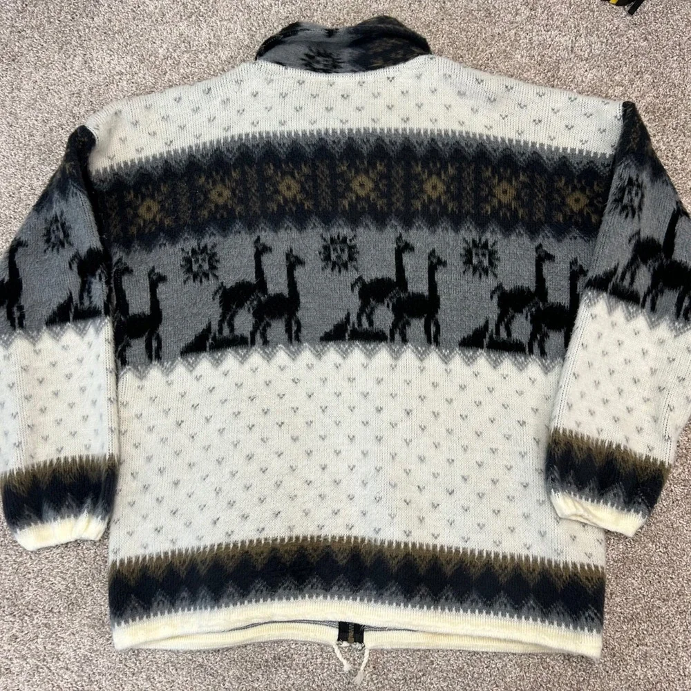 Yari Artesanias Full Zip‎ Wool Sweater Men Size XL Wrap Around Print Llama